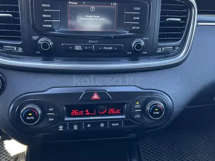 Kia Sorento 2015 года за 9 000 000 тг. в Уральск – фото 4