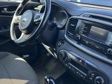 Kia Sorento 2015 года за 9 000 000 тг. в Уральск – фото 3