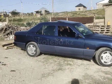 Mercedes-Benz E 230 1989 года за 2 100 000 тг. в Шымкент