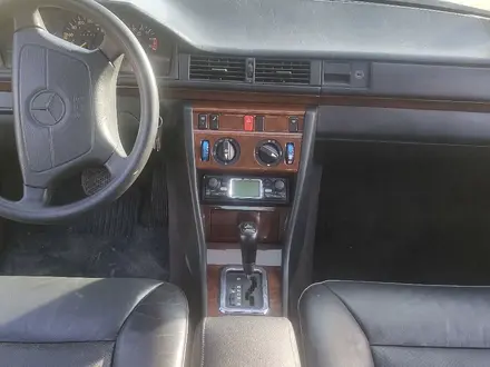 Mercedes-Benz E 230 1989 года за 2 100 000 тг. в Шымкент – фото 11