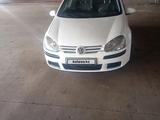 Volkswagen Golf 2004 годаүшін3 000 000 тг. в Алматы