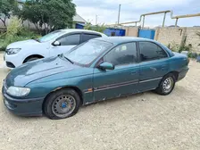 Opel Omega, 1995