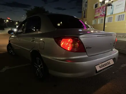 Kia Rio 2002 года за 1 850 000 тг. в Уральск – фото 4