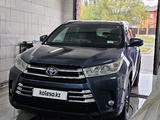 Toyota Highlander 2017 года за 17 000 000 тг. в Усть-Каменогорск
