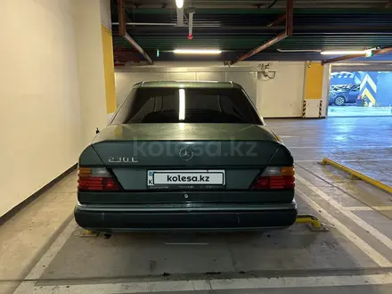 Mercedes-Benz E 230 1992 года за 1 650 000 тг. в Алматы – фото 3