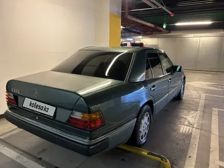 Mercedes-Benz E 230 1992 года за 1 650 000 тг. в Алматы – фото 6