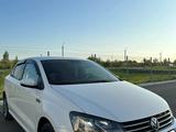 Volkswagen Polo 2020 года за 7 800 000 тг. в Уральск – фото 2