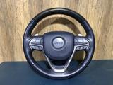 Руль в сборе Jeep Grand Cherokeeүшін250 000 тг. в Алматы