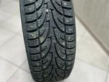 Шины R 16 205/60 + диски за 110 000 тг. в Астана