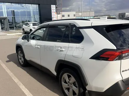 Toyota RAV4 2021 года за 13 600 000 тг. в Астана – фото 6