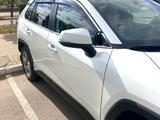 Toyota RAV4 2021 года за 13 600 000 тг. в Астана – фото 5
