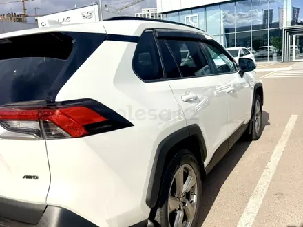 Toyota RAV4 2021 года за 13 600 000 тг. в Астана – фото 11