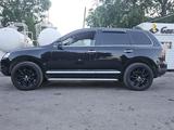 Volkswagen Touareg 2005 годаfor6 500 000 тг. в Караганда – фото 3