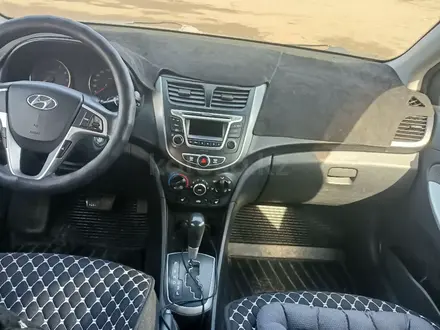 Hyundai Accent 2014 года за 5 000 000 тг. в Усть-Каменогорск – фото 11