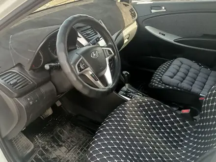 Hyundai Accent 2014 года за 5 000 000 тг. в Усть-Каменогорск – фото 12