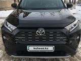 Toyota RAV4 2020 года за 16 200 000 тг. в Костанай