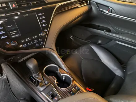 Toyota Camry 2019 года за 12 500 000 тг. в Кызылорда – фото 11