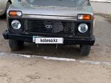 ВАЗ (Lada) Lada 2131 (5-ти дверный) 2001 годаүшін1 000 000 тг. в Кызылорда – фото 2