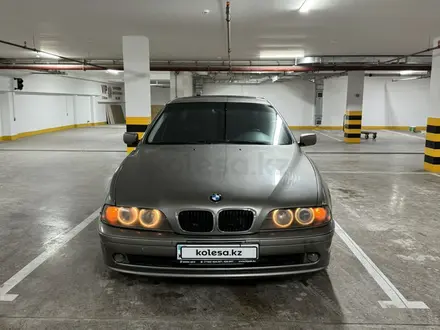 BMW 530 2002 года за 3 900 000 тг. в Актау