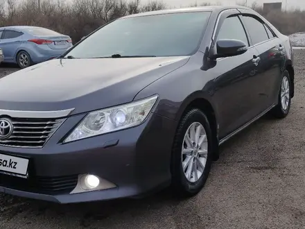 Toyota Camry 2014 года за 10 500 000 тг. в Астана – фото 2