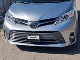 Toyota Sienna 2018 года за 15 500 000 тг. в Алматы