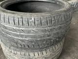 Резину Bridgestone 225/40R18 за 20 000 тг. в Талдыкорган