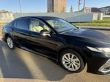 Toyota Camry 2023 годаfor17 500 000 тг. в Петропавловск – фото 5