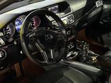 Mercedes-Benz E 200 2014 годаfor11 000 000 тг. в Караганда – фото 4