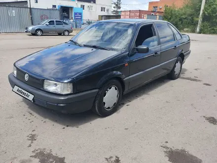 Volkswagen Passat 1992 года за 2 000 000 тг. в Астана