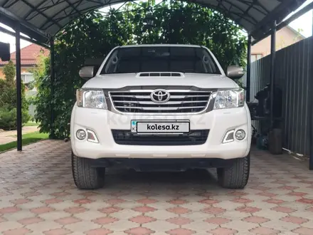 Toyota Hilux 2014 года за 18 000 000 тг. в Алматы