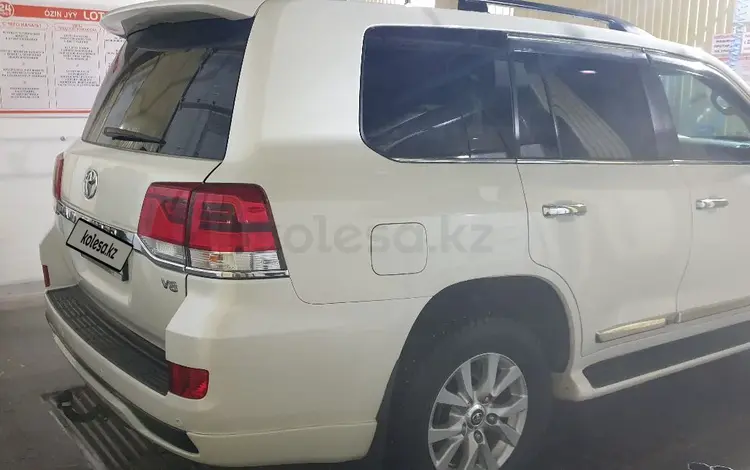 Toyota Land Cruiser 2018 годаfor35 500 000 тг. в Шымкент