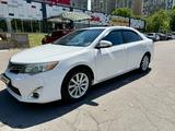 Toyota Camry 2012 года за 9 500 000 тг. в Алматы – фото 2
