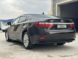 Lexus ES 300h 2015 года за 9 200 000 тг. в Актау – фото 2