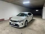 Toyota Camry 2017 годаүшін13 500 000 тг. в Актобе