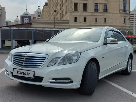 Mercedes-Benz E 200 2011 года за 7 500 000 тг. в Астана – фото 2