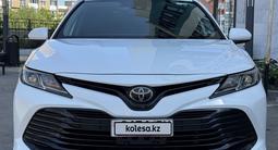 Toyota Camry 2018 годаүшін8 500 000 тг. в Актобе – фото 3