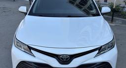 Toyota Camry 2018 годаүшін8 500 000 тг. в Актобе