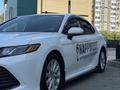 Toyota Camry 2018 года за 8 500 000 тг. в Актобе – фото 5