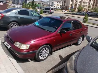 Toyota Carina E