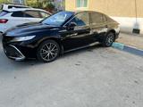 Toyota Camry 2022 годаүшін15 700 000 тг. в Астана – фото 4