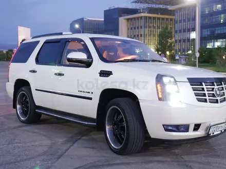 Cadillac Escalade 2006 года за 11 500 000 тг. в Алматы – фото 3