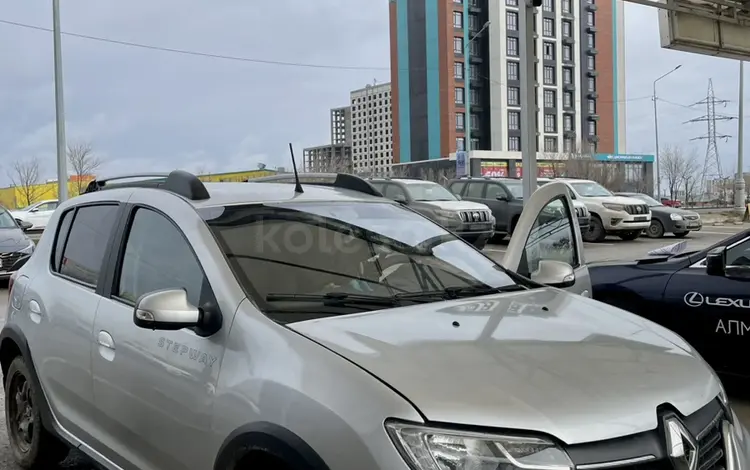 Renault Sandero Stepway 2020 года за 6 000 000 тг. в Атырау