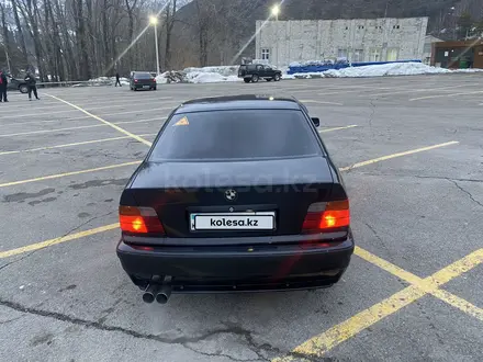 BMW 320 1994 года за 2 000 000 тг. в Алматы – фото 5