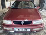 Volkswagen Passat 1993 годаүшін2 000 000 тг. в Актобе