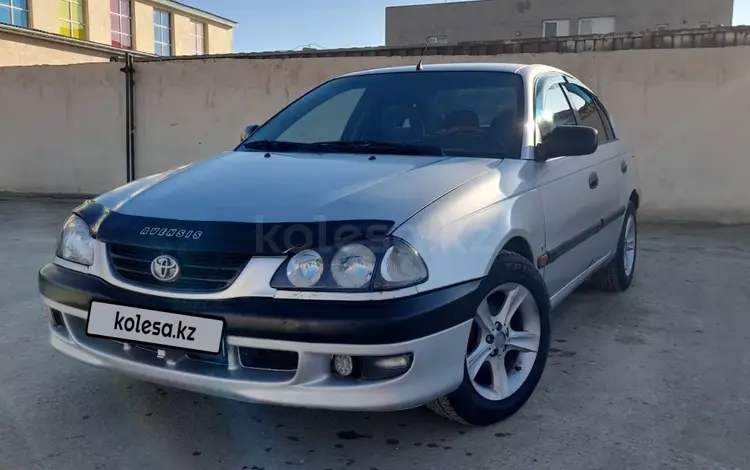 Toyota Avensis 1998 годаfor2 700 000 тг. в Актау