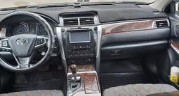 Toyota Camry 2015 годаүшін11 500 000 тг. в Атырау – фото 4