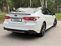 Toyota Camry 2021 года за 13 900 000 тг. в Алматы – фото 10