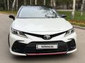 Toyota Camry 2021 года за 13 900 000 тг. в Алматы – фото 15