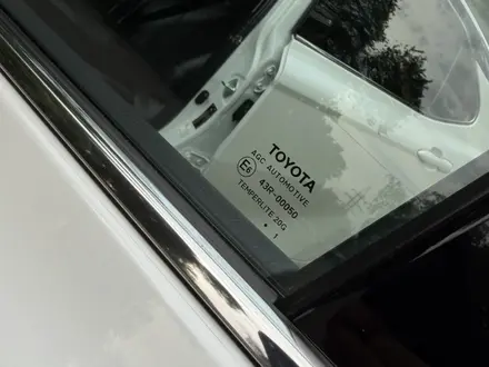 Toyota Camry 2021 года за 13 900 000 тг. в Алматы – фото 18