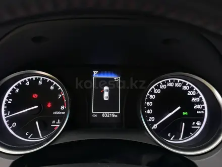 Toyota Camry 2021 года за 13 900 000 тг. в Алматы – фото 29